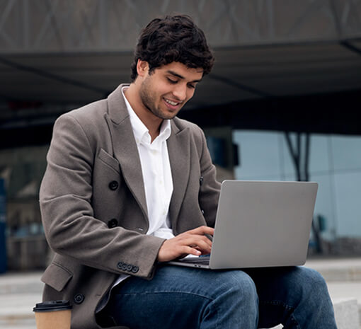 Featured image: How to Choose the Right Study Abroad Consultant for Your Future